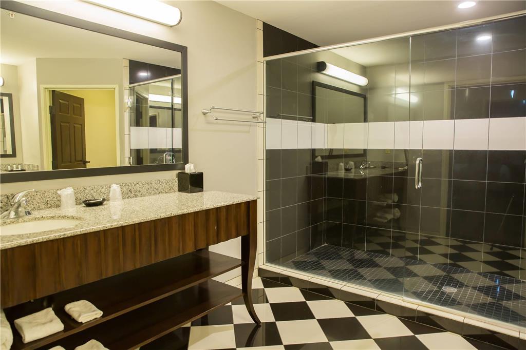 Evangeline Downs Hotel, Ascend Hotel Collection Опелусас Номер фото